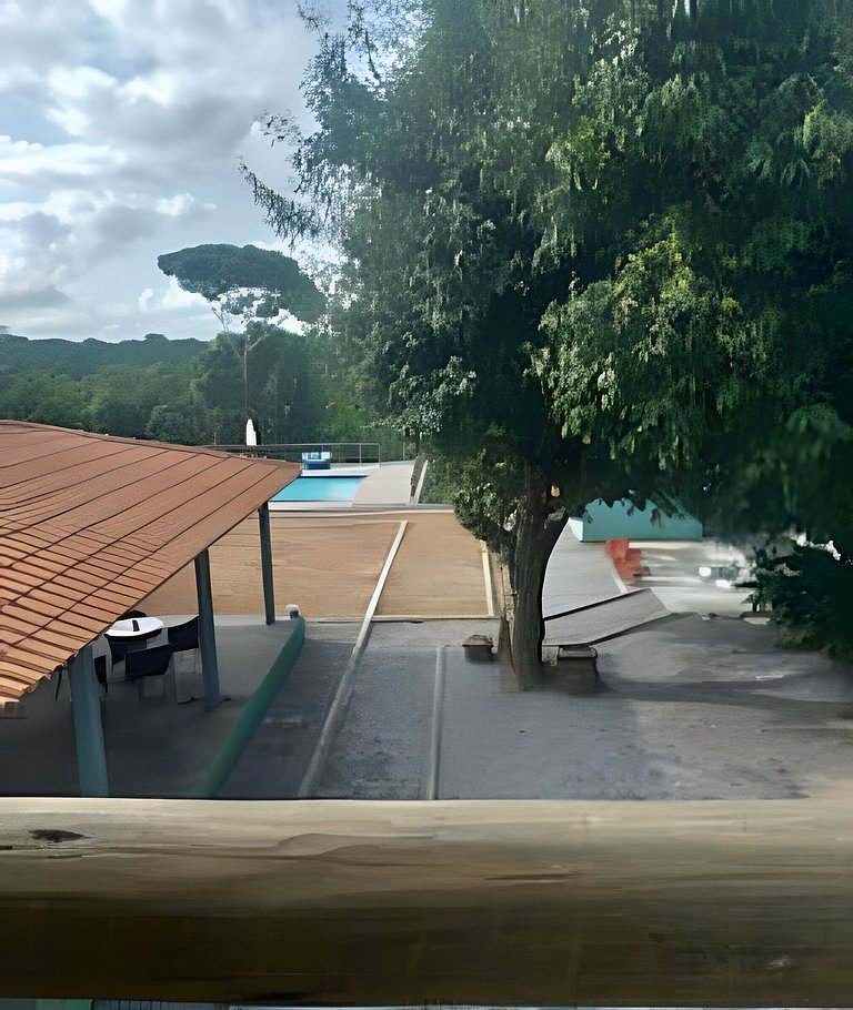 Bosque dos Camarás - Vista Bosque x Piscina